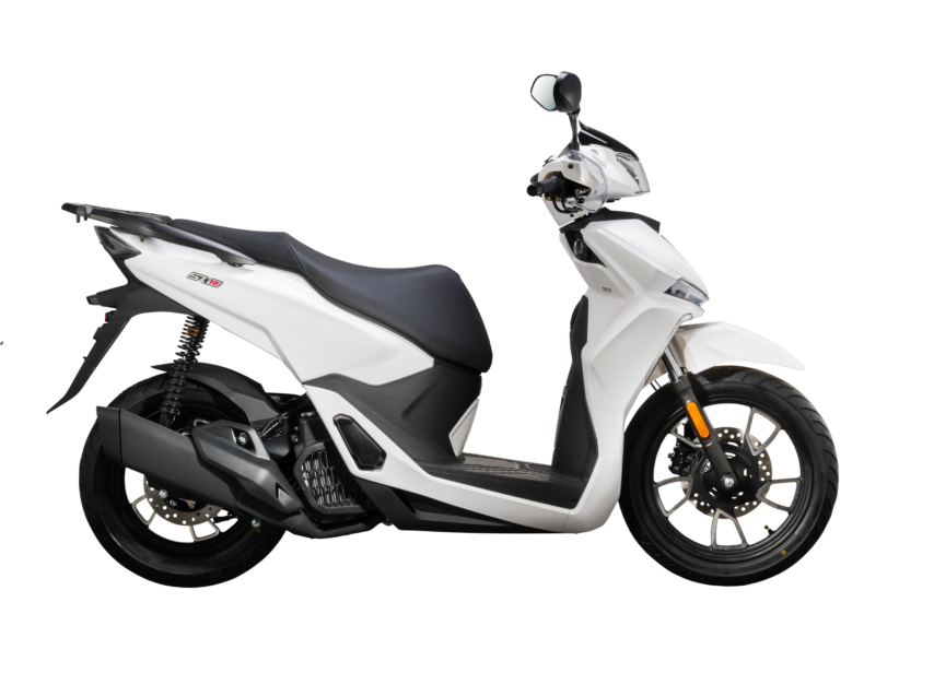 SR16 SCOOTER - White